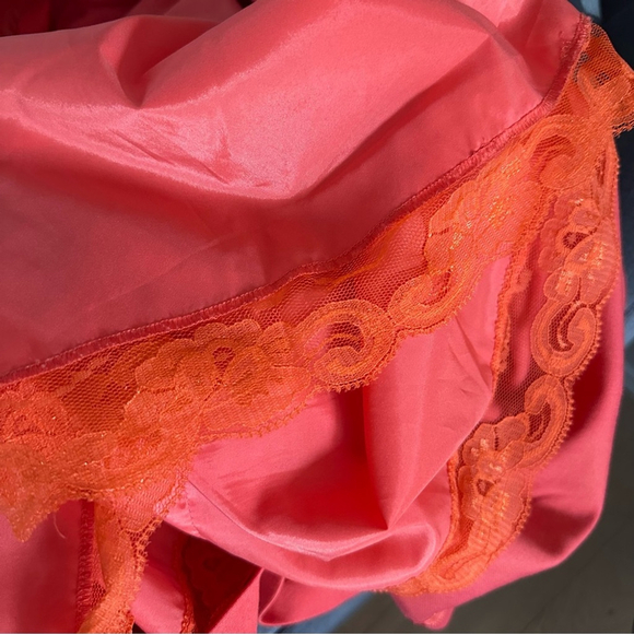 TRINA TURK Fit & Flare belted dress w/ pockets, sz small - Picture 6 of 9